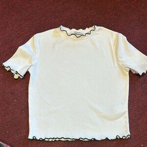 Women’s white shirt